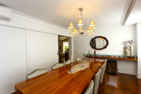 Apartamento à venda com 325m², 4 quartos e 5 vagasSala 3