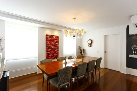 Apartamento à venda com 325m², 4 quartos e 5 vagasSala 3