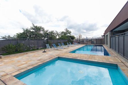 Apartamento à venda com 61m², 2 quartos e 2 vagasÁrea comum - Piscina