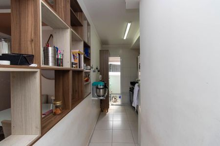 Apartamento à venda com 61m², 2 quartos e 2 vagasCozinha e Área de Serviço