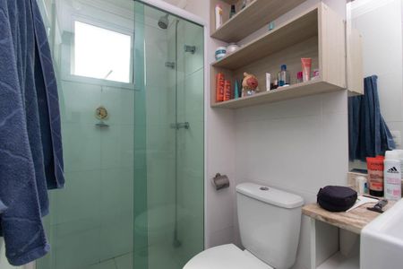 Apartamento à venda com 61m², 2 quartos e 2 vagasBanheiro da Suíte