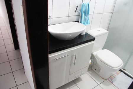 Casa à venda com 125m², 2 quartos e 2 vagasBanheiro Social