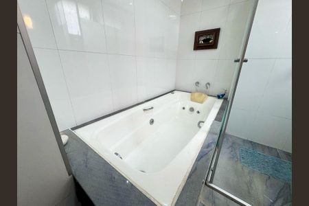 Apartamento para alugar com 140m², 4 quartos e 2 vagasBanheiro da Suíte 1