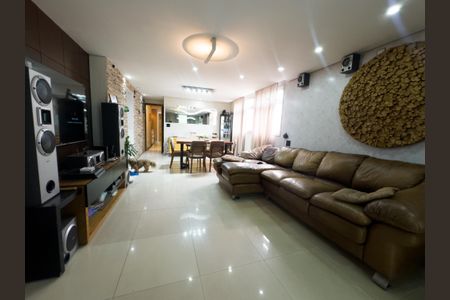 Apartamento para alugar com 140m², 4 quartos e 2 vagasSala de Estar