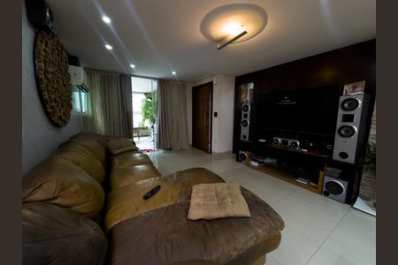 Apartamento para alugar com 140m², 4 quartos e 2 vagasSala de Estar