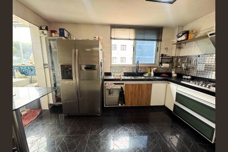 Apartamento para alugar com 140m², 4 quartos e 2 vagasCozinha