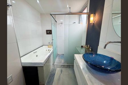 Apartamento para alugar com 140m², 4 quartos e 2 vagasBanheiro da Suíte 1