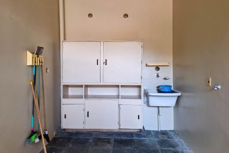 Casa à venda com 400m², 3 quartos e 4 vagasÁrea de Serviço