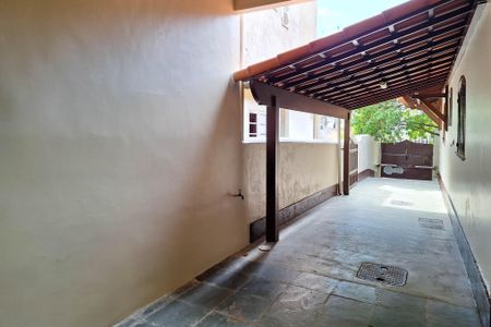 Casa à venda com 400m², 3 quartos e 4 vagasQuintal