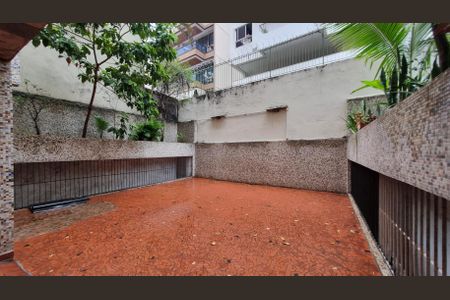 Apartamento à venda com 119m², 3 quartos e 1 vaga Apartamento à venda com 119m², 3 quartos e 1 vagaÁrea Comum