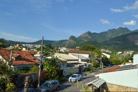 Casa de condomínio à venda com 243m², 4 quartos e 3 vagasVista da Varanda