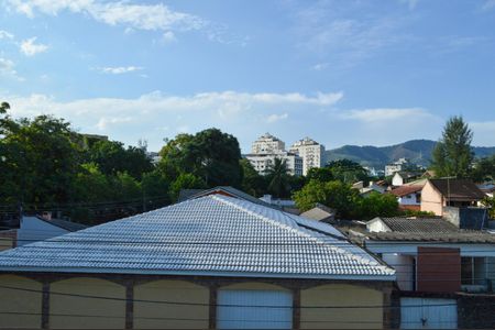 Casa de condomínio à venda com 243m², 4 quartos e 3 vagasVista da Suíte 2