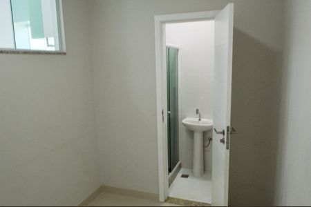 Casa de condomínio à venda com 243m², 4 quartos e 3 vagasQuarto de Serviço