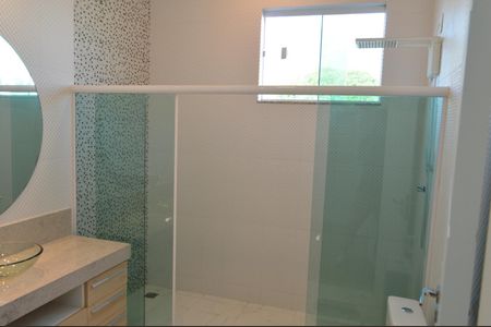 Casa de condomínio à venda com 243m², 4 quartos e 3 vagasBanheiro da Suíte 3