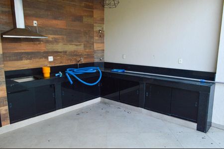 Casa de condomínio à venda com 243m², 4 quartos e 3 vagasChurrasqueira 