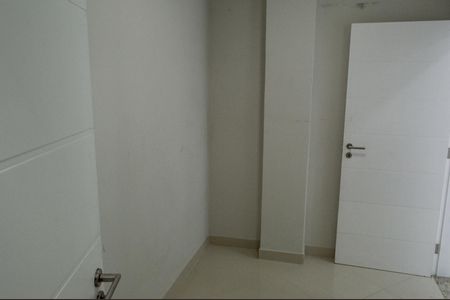 Casa de condomínio à venda com 243m², 4 quartos e 3 vagasQuarto de Serviço