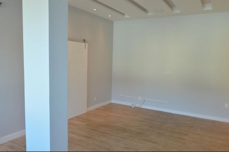 Casa de condomínio à venda com 243m², 4 quartos e 3 vagasSuíte 3