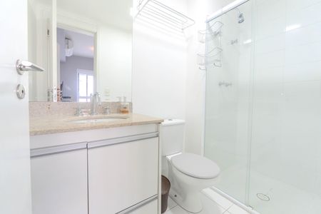 Apartamento para alugar com 50m², 1 quarto e 1 vaga Apartamento para alugar com 50m², 1 quarto e 1 vagaBanheiro da Suíte