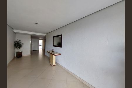 Apartamento à venda com 69m², 2 quartos e 1 vaga Apartamento à venda com 69m², 2 quartos e 1 vagaHall de entrada