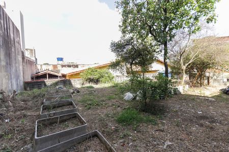 Casa à venda com 410m², 2 quartos e 4 vagasQuintal