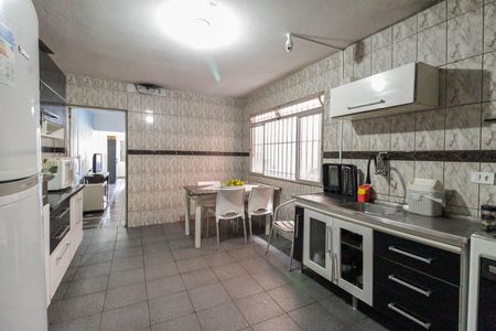 Casa à venda com 410m², 2 quartos e 4 vagasCozinha