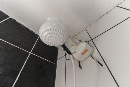 Casa à venda com 410m², 2 quartos e 4 vagasBanheiro Casa 2