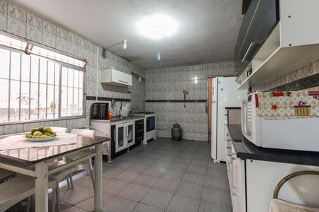 Casa à venda com 410m², 2 quartos e 4 vagasCozinha