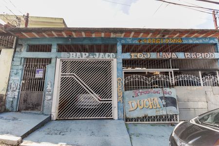 Casa à venda com 410m², 2 quartos e 4 vagasFachada