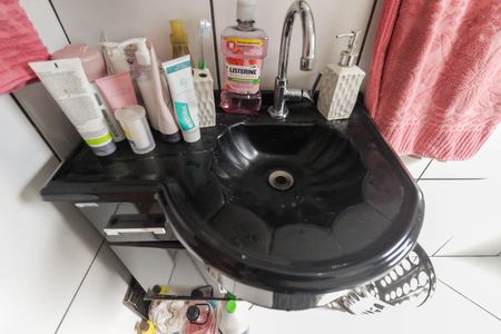 Casa à venda com 410m², 2 quartos e 4 vagasBanheiro Casa 2