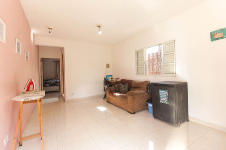 Casa à venda com 410m², 2 quartos e 4 vagasSala Casa 2