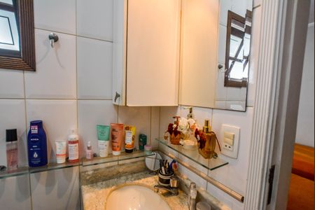 Apartamento à venda com 100m², 3 quartos e 2 vagasBanheiro da Suíte 2