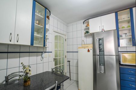 Apartamento à venda com 100m², 3 quartos e 2 vagasCozinha