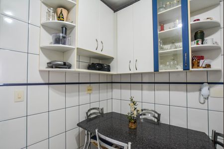 Apartamento à venda com 100m², 3 quartos e 2 vagasCozinha