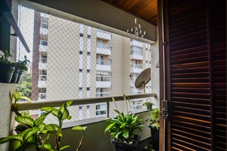 Apartamento à venda com 100m², 3 quartos e 2 vagasSuíte 2