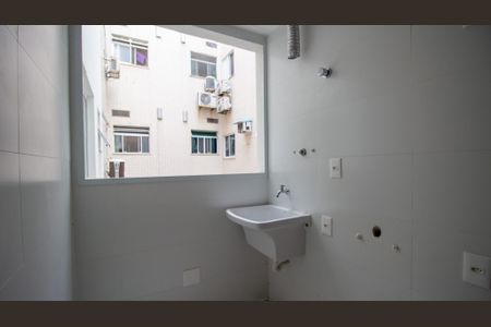 Apartamento à venda com 7m², 3 quartos e 2 vagas Apartamento à venda com 7m², 3 quartos e 2 vagasCozinha e Área de Serviço