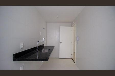 Apartamento à venda com 7m², 3 quartos e 2 vagas Apartamento à venda com 7m², 3 quartos e 2 vagasCozinha e Área de Serviço