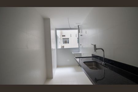 Apartamento à venda com 7m², 3 quartos e 2 vagas Apartamento à venda com 7m², 3 quartos e 2 vagasCozinha e Área de Serviço