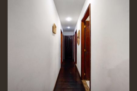 Apartamento à venda com 120m², 3 quartos e 1 vagaCorredor