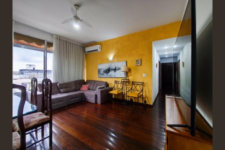 Apartamento à venda com 120m², 3 quartos e 1 vagaSala