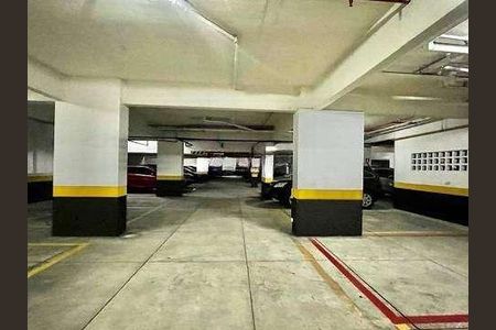 Apartamento à venda com 130m², 3 quartos e 3 vagas