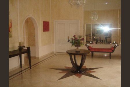 Apartamento à venda com 192m², 4 quartos e 6 vagas