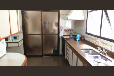 Apartamento à venda com 180m², 3 quartos e 3 vagas