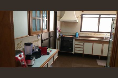 Apartamento à venda com 180m², 3 quartos e 3 vagas