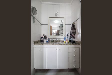 Apartamento à venda com 86m², 3 quartos e 1 vaga Apartamento à venda com 86m², 3 quartos e 1 vagaBanheiro da Suíte