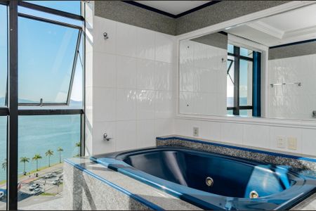 Apartamento para alugar com 600m², 4 quartos e 3 vagas Apartamento para alugar com 600m², 4 quartos e 3 vagasSuite Master