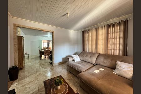 Casa à venda com 110m², 3 quartos e 1 vagaSala