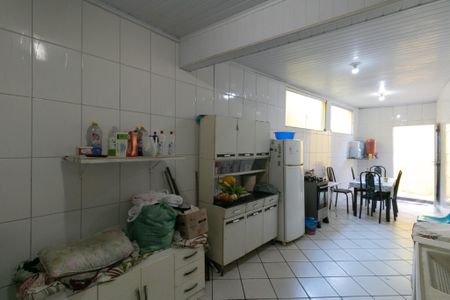 Casa à venda com 204m², 3 quartos e 2 vagasCozinha e Área de Serviço