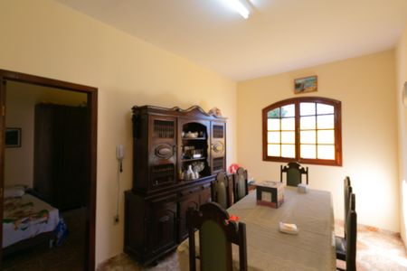 Casa à venda com 204m², 3 quartos e 2 vagasSala de Jantar