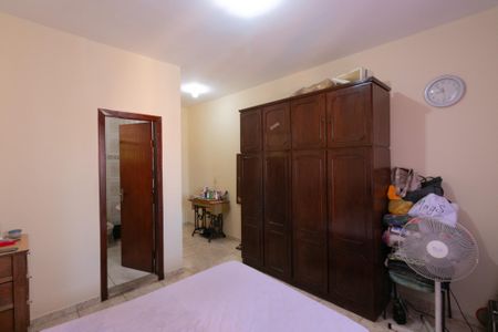 Casa à venda com 204m², 3 quartos e 2 vagasQuarto 2 Suite