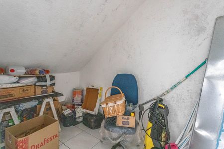 Casa à venda com 160m², 3 quartos e 4 vagas Casa à venda com 160m², 3 quartos e 4 vagasDeposito